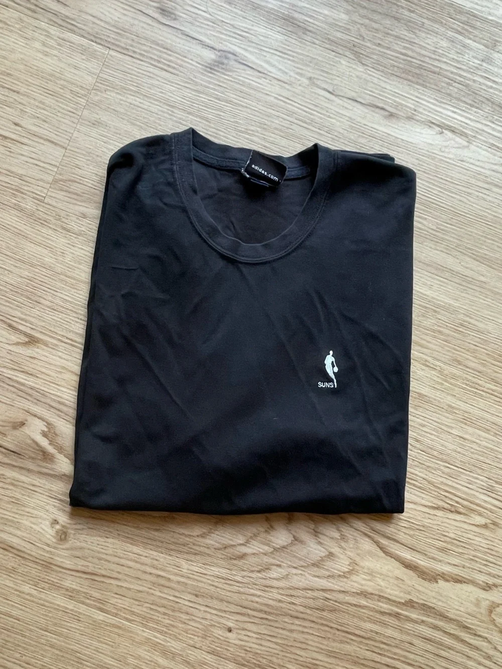 adidas clean black